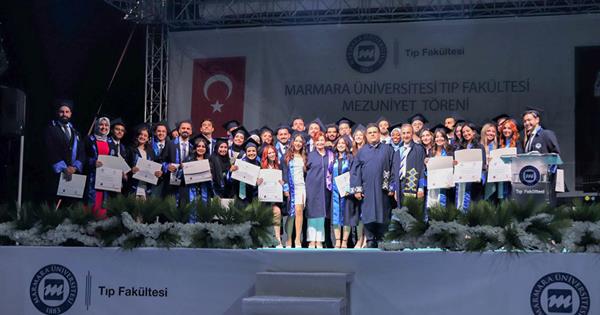 DAÜ ile Marmara Üniversitesi Ortak Uluslararası Tıp Programı Mezunları İstanbul’da Diplomalarını Aldı